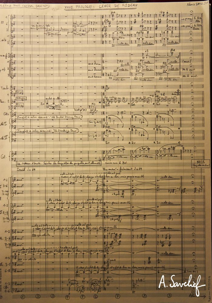 Conducteur manuscrit de l’introduction de “Leading Astray”, Concerto pour Cristal Baschet & Orchestre de Alexis Savelief